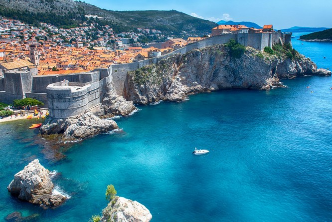 Dubrovnik view on city walls -Dalmatia blog pocetna i u blogu