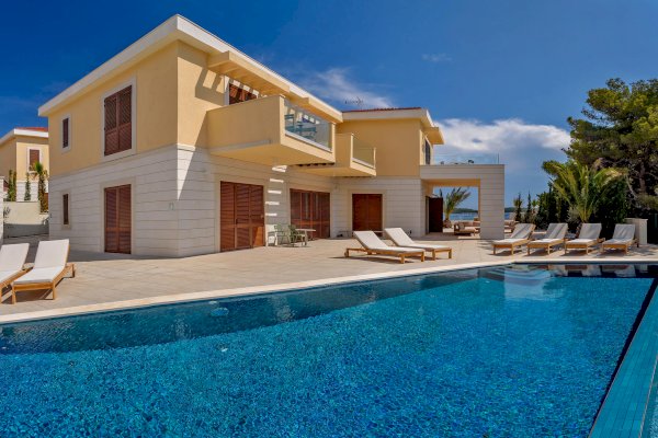 Villa Crystalsea 2