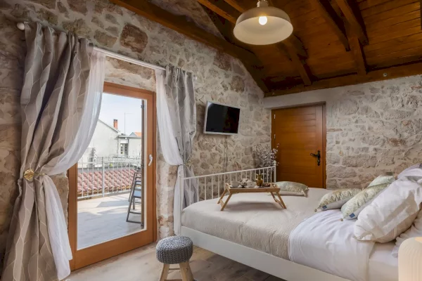 Villa Kameni dvori