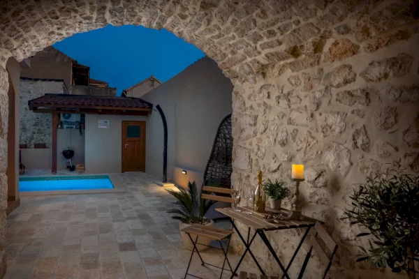 Villa Kameni dvori