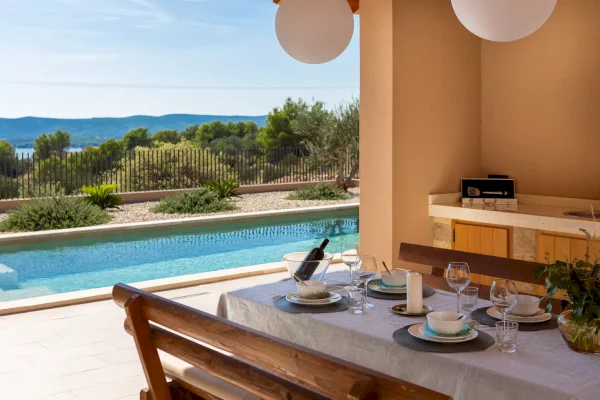 Villa Wave
