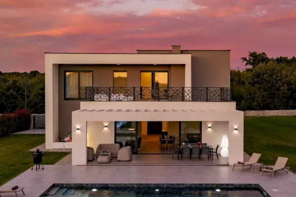 Villa Montira